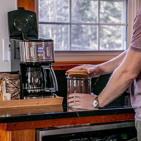 Birch House: Cozy Cabin 5 Min From Okemo ลัดโลว์ ภายนอก รูปภาพ