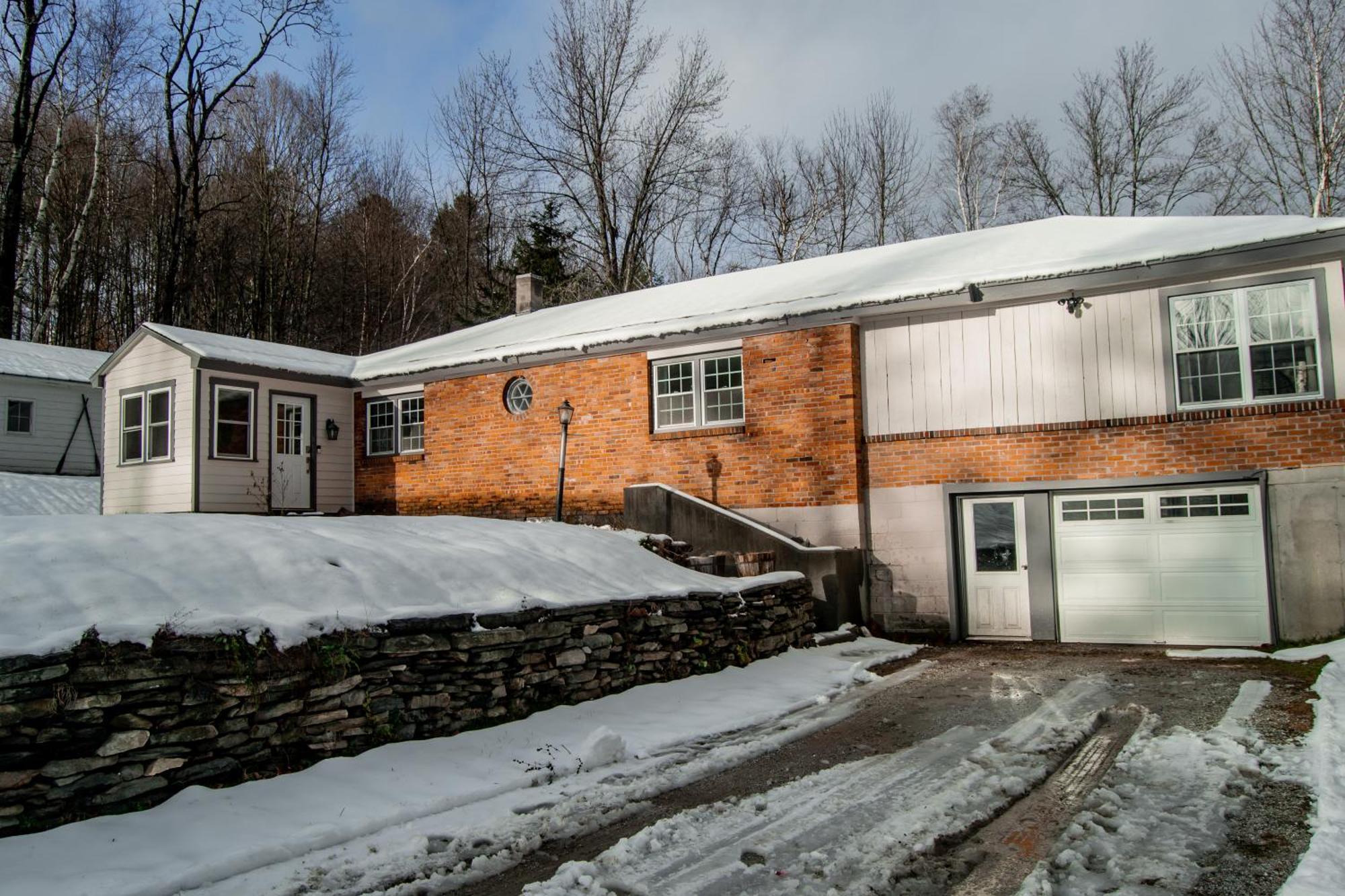 Birch House: Cozy Cabin 5 Min From Okemo ลัดโลว์ ภายนอก รูปภาพ