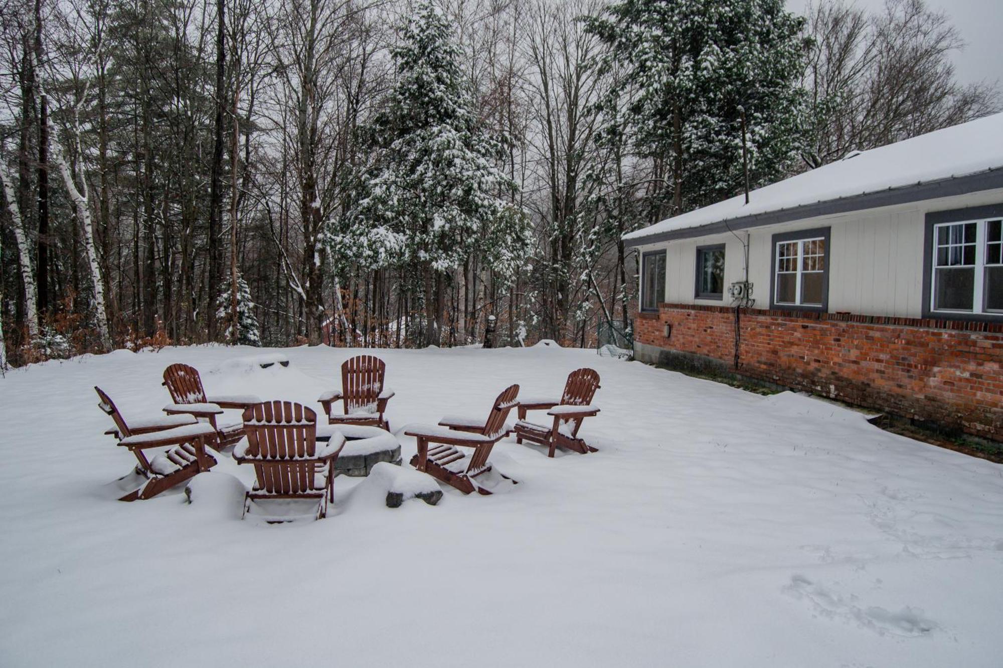 Birch House: Cozy Cabin 5 Min From Okemo ลัดโลว์ ภายนอก รูปภาพ