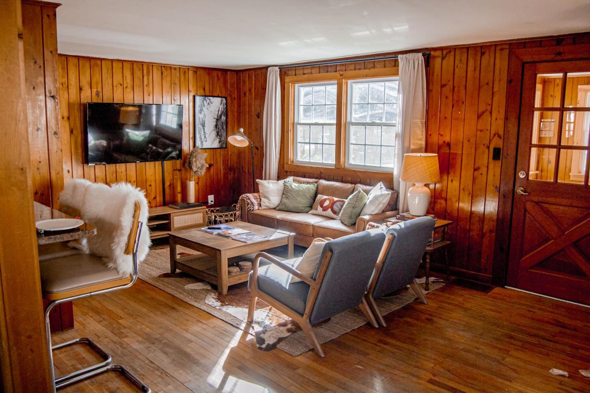 Birch House: Cozy Cabin 5 Min From Okemo ลัดโลว์ ภายนอก รูปภาพ